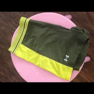 Women’s size Medium Under Armour Spandex